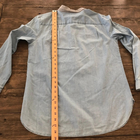 NWT Loft Size Medium Softened Blue Chambray Popover Shirt Long Sleeved Gray Knit - Picture 7 of 7